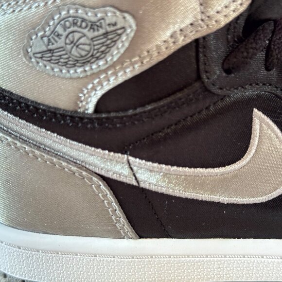 Air Jordan 1 Retro High OG Satin Shadow | Kids Youth (2) | Rare Limited - Picture 11 of 14